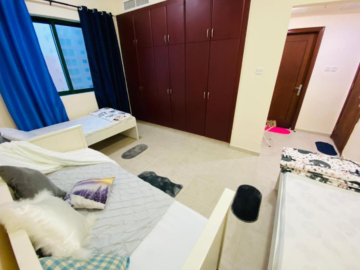 Nash Guest House Females Only Дубай Экстерьер фото